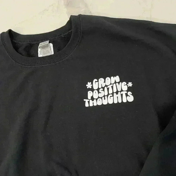 Pray Mama Pullover Crewneck Sweatshirt Grow Positive Thoughts Women's XL Gildan - Picture 2 of 6